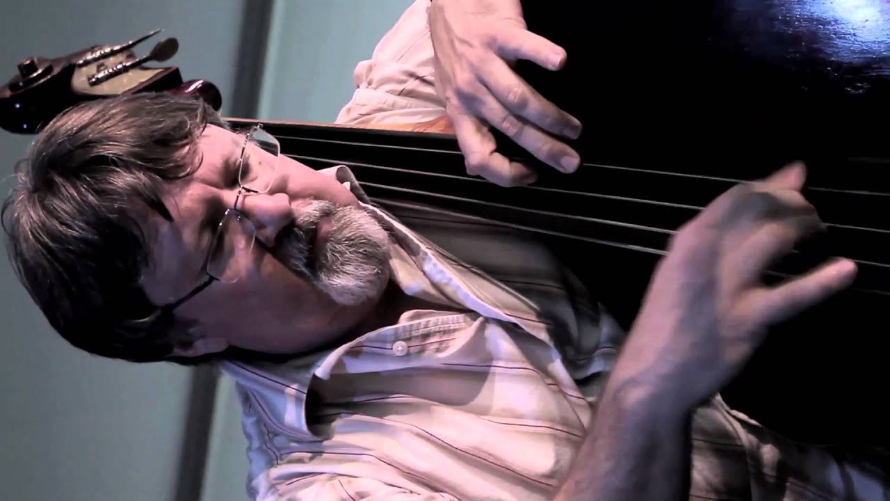 Guarda The Organ Grinder su YouTube Guarda The Organ Grinder su YouTube