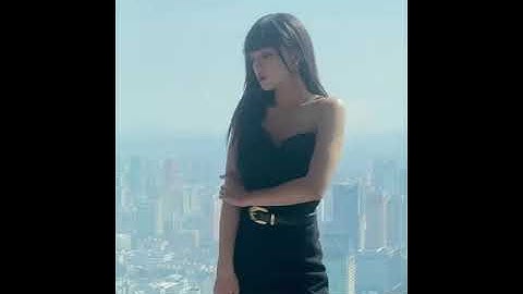 #chengxiao  The sophisticated and alluring with #estéelauder