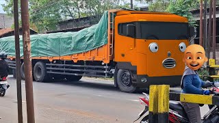 Jpl Pasir Muncang Ramai Truk Kontainer, Truk Molen, Dump Truk, Truk Hino Mirip Frank Tayo