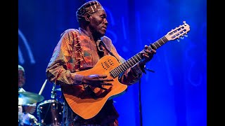 Oliver Mtukudzi - 02. Ngoromera