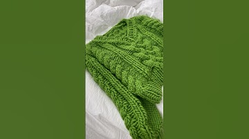 Williamsburg sweater v neck pattern out now #knit #knitting #sweaterpattern