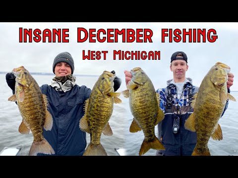 BIG BASS & WALLEYE on Muskegon Lake (December 2021)
