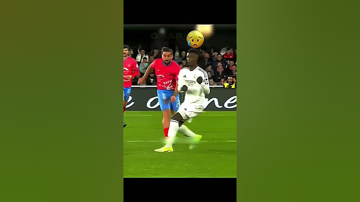 When players try to score from half way🥷🎯