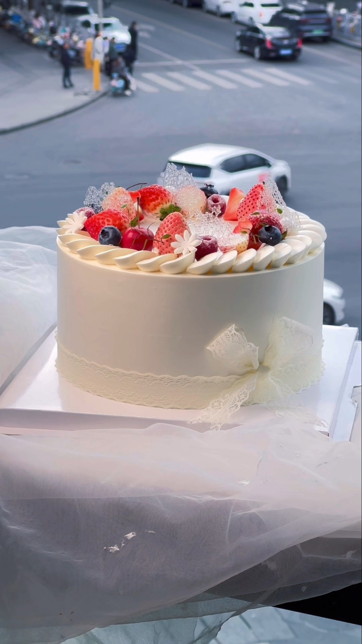 I hope what you want is the daily creamy style and ritual sense of the baker around you