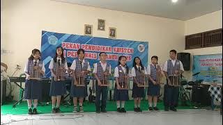 Mampirlah Dengar Doaku oleh Siswa SMP Shining star