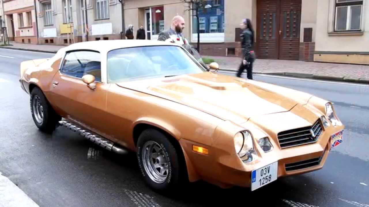 Nejlepší žádost o ruku. Filmeček běžel v kině místo trilerů na film.