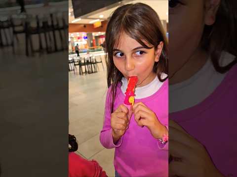 فاجئت دهب بمصاصة لولي بوب صدمتها