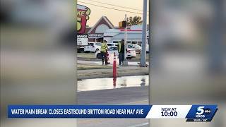 Water main break in northwest Oklahoma City leads to street closures