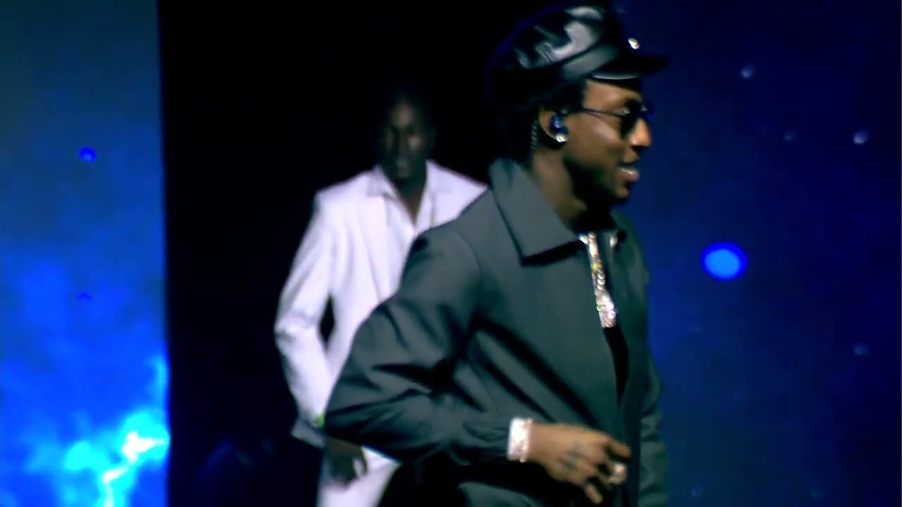 Shallipopi Performs Cast, Laho, and Evil Receive Live at The 17th Headies