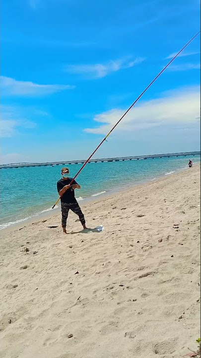 026. Surf Rod Awa Shima 15 Feet Di Pantai Puteri Melaka