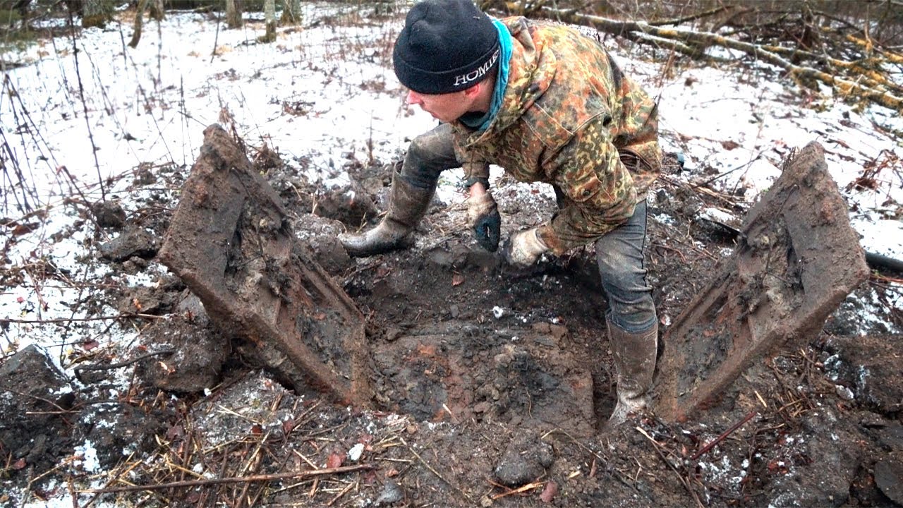 Впр родничок вырывается из земли