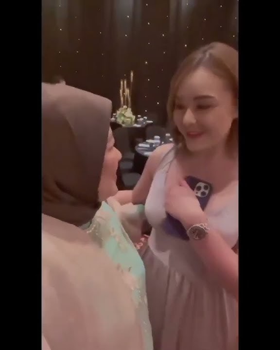 Momen baju Amanda Manopo yang bikin salfok kaum lelaki