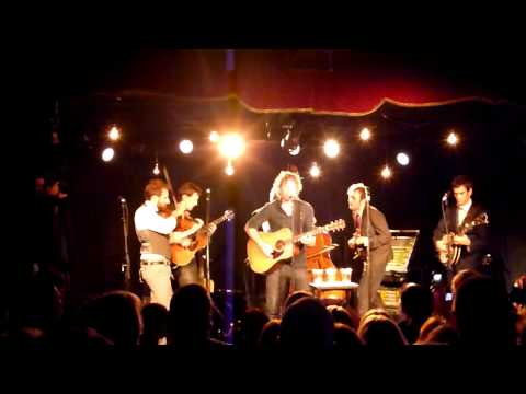 dierks-bentley-and-the-punch-brothers---pride-(in-the-name-of-love)-(live-at-southpaw)
