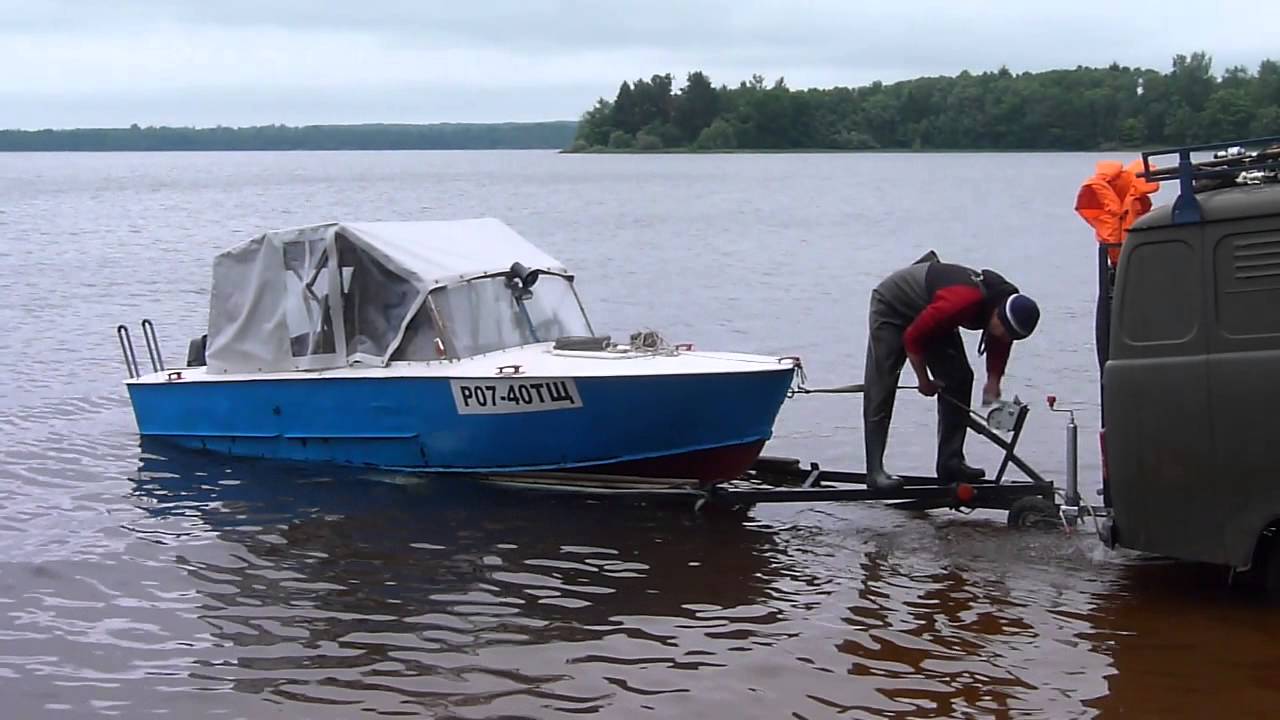 Когда можно выходить на воду на лодке. Прогресс на воде. Катер Прогресс на воде. Прогресс 2 на воде. Спуск лодки на воду.