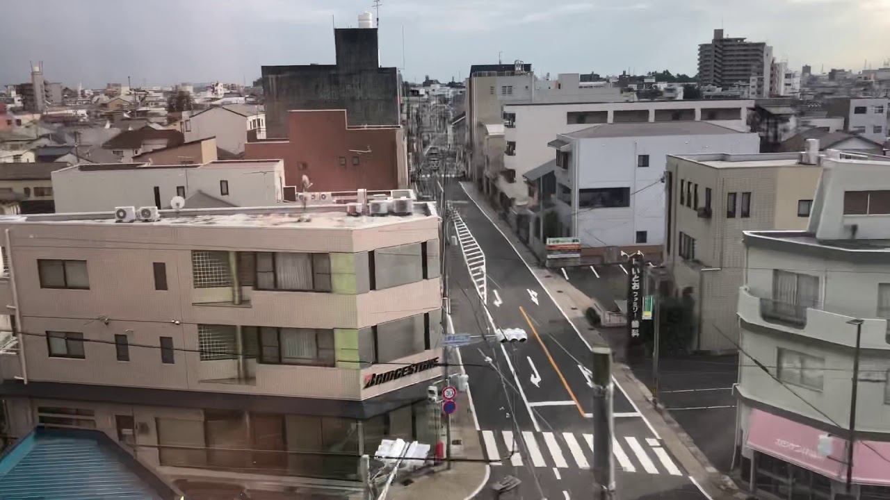 Arriving at Gifu, Japan JR railway Takayama Line KiHa 85 series DMU