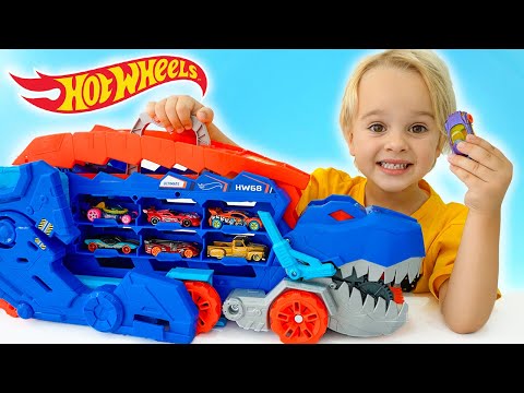 Видео: Крис играет с игрушечными машинками и спасает город Hot Wheels