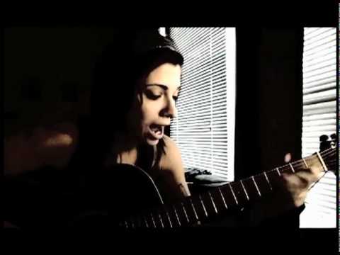 Christina Perri Sings "I Will"