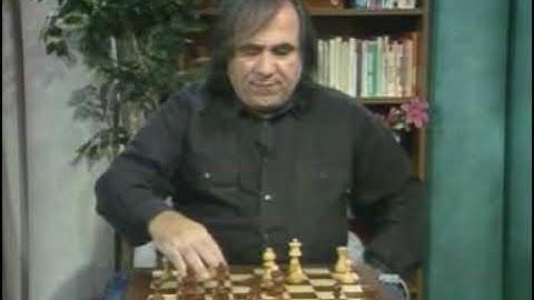 01 Building Attacking Positions part 1 by GM Roman Dzindzichashvili