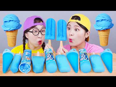 コンビニエンスストアのブルーアイスクリームデザート食べる音ドナ