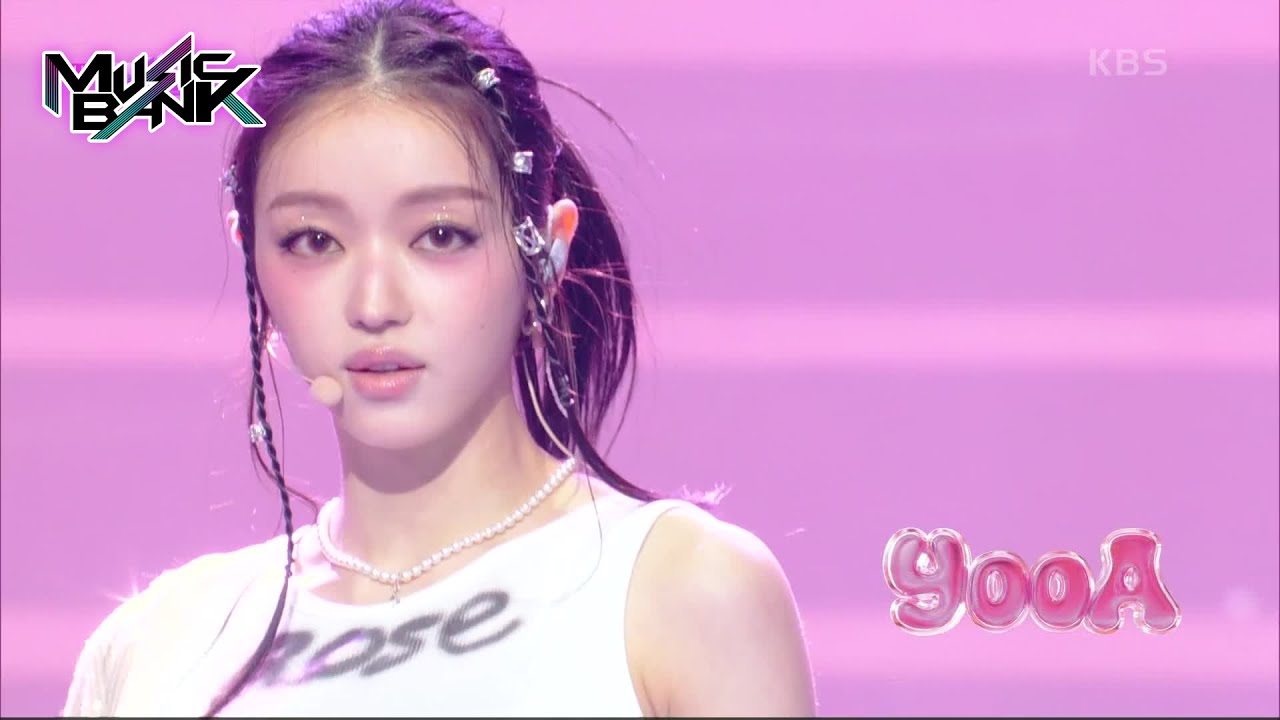 Selfish - YooA [Music Bank] | KBS WORLD TV 221125
