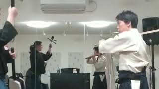 仕込み三味線を武道の達人に抜刀してもらってみた