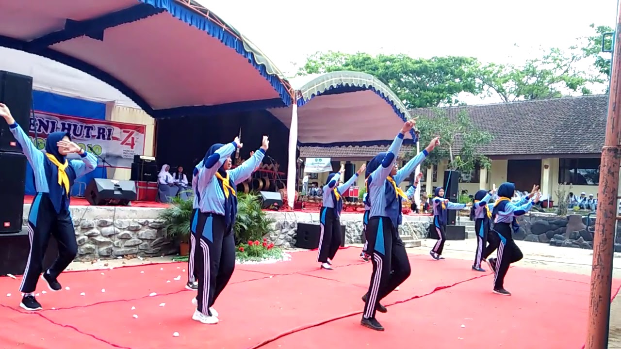 PENTAS SENI PMR SMKN 1 PAGERWOJO