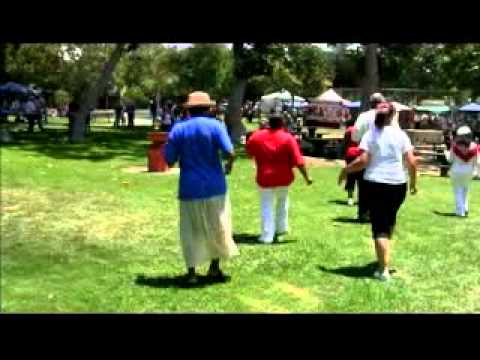 YES WE CAN CAN LINE DANCE FLASH MOB CLAREMONT, CA ...