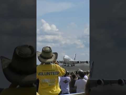 Airbus A380 takeoff
