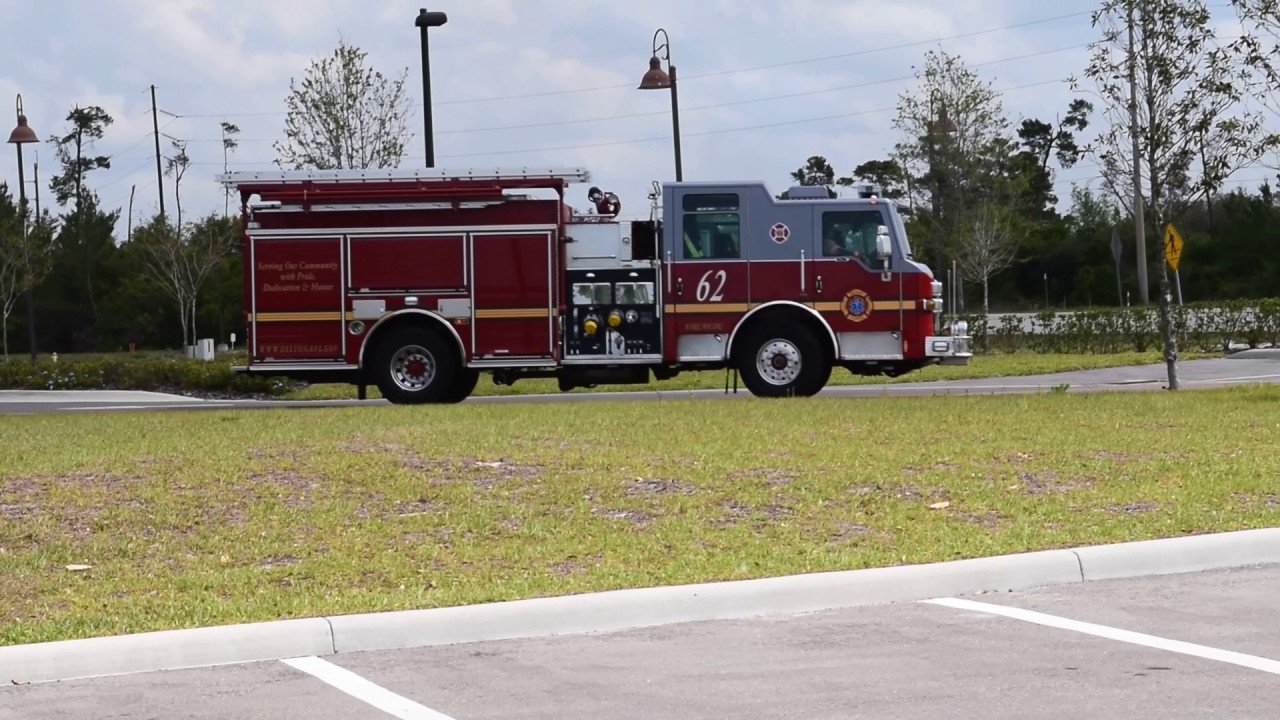 Deltona Fire Department Engine 62 and Brush Attack 63 Arriving at the