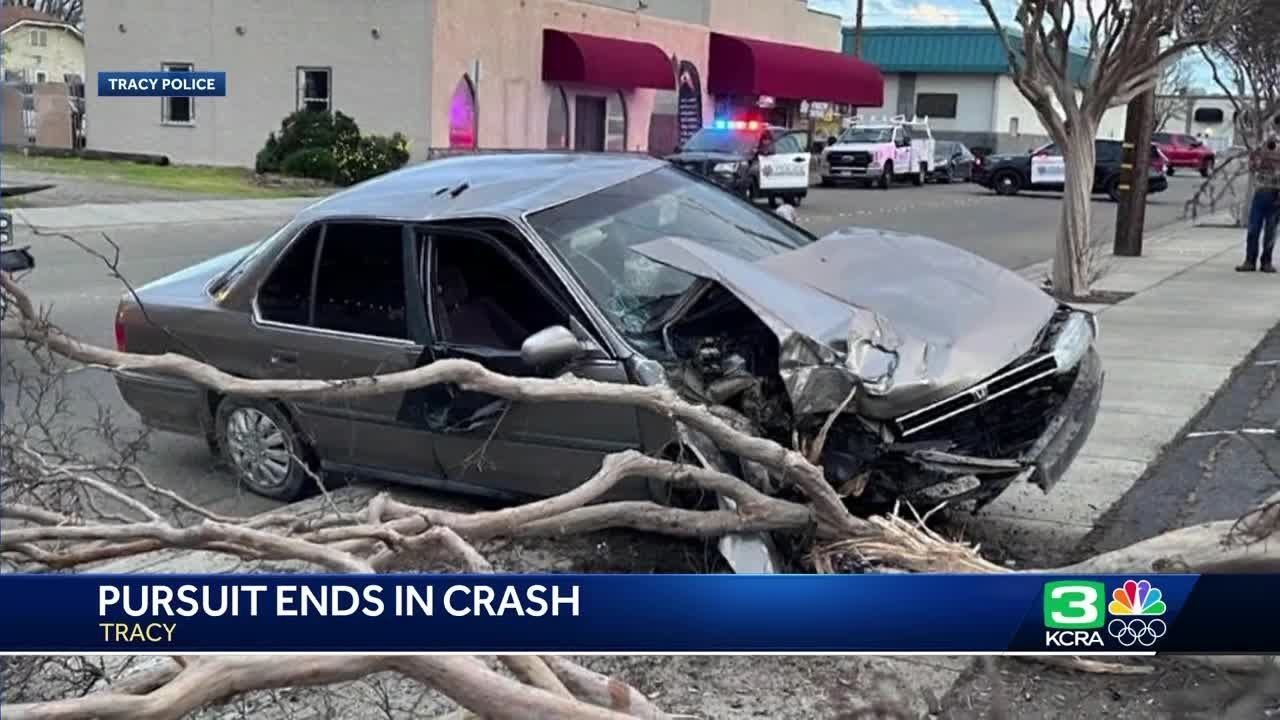 Tracy pursuit of a stolen vehicle ends in crash, man detained - YouTube