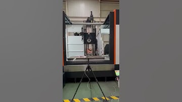 Horizontal machining center