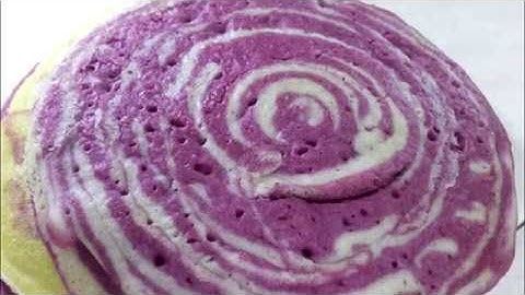 Raspberry Swirl Pancakes | Breakfast