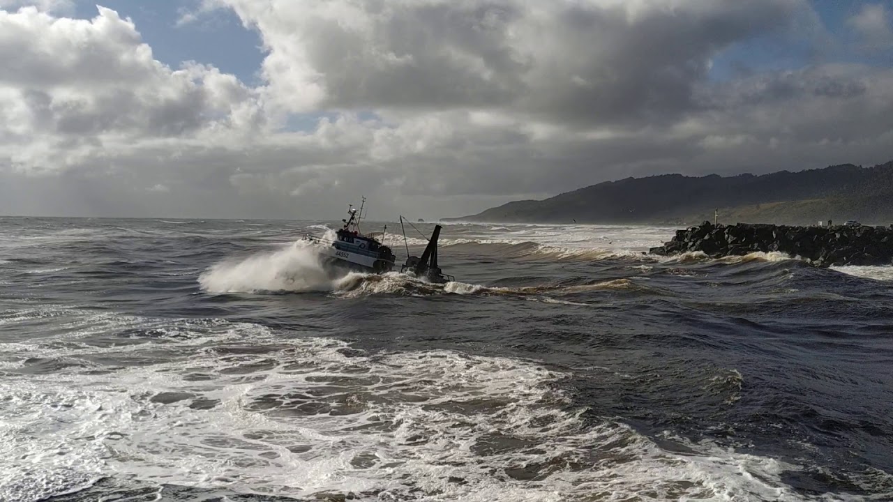 Greymouth Bar with Some Swell YouTube