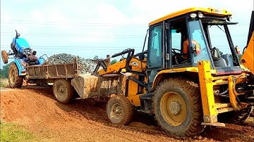 Jcb 3dx Dozer Machine Loading Mud In Mahindra 475 DI Tractor With Newholland 4010 Tractor