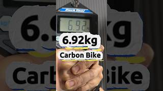 6.92 kg lightweight road bike, bare carbon #carbonbike #roadbike #lightweightbike #cheegrey