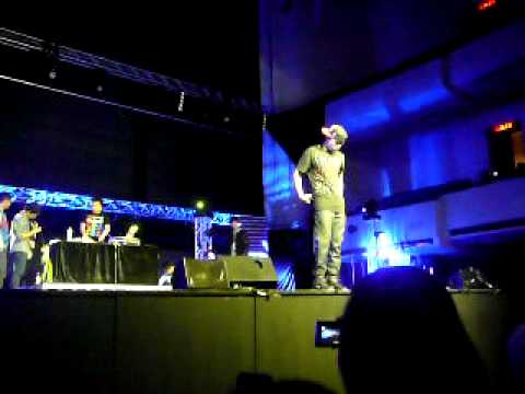 Melbourne Boombox Tour 2011 - KevJumba & Nigahiga ...