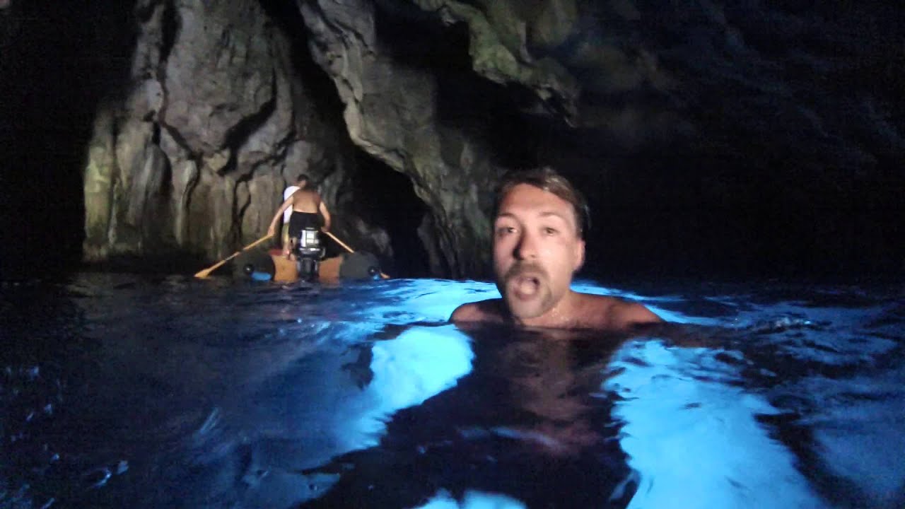 Dentro la grotta azzurra di Capo Palinuro 2