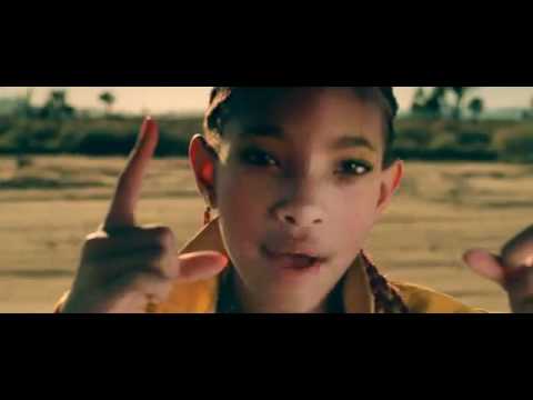Willow Smith - 21st Century Girl - Music Video