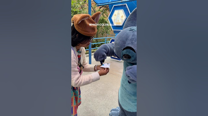 Is Stitch Lucky? #liloandstitch #disneyland #disneyparks #stitch