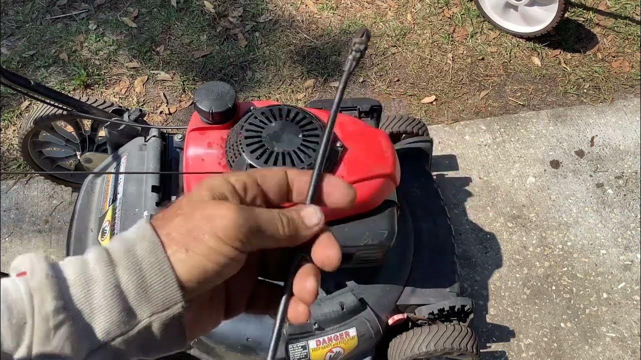 4 Junk Lawn Mowers for $40...Time to work on a Honda GCV 160 engine