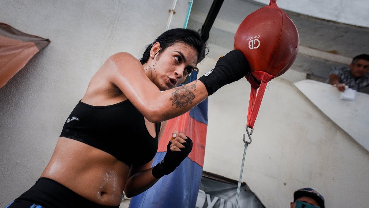 Así se prepara la boxeadora colombiana Mónica Henao riohacha trabajos