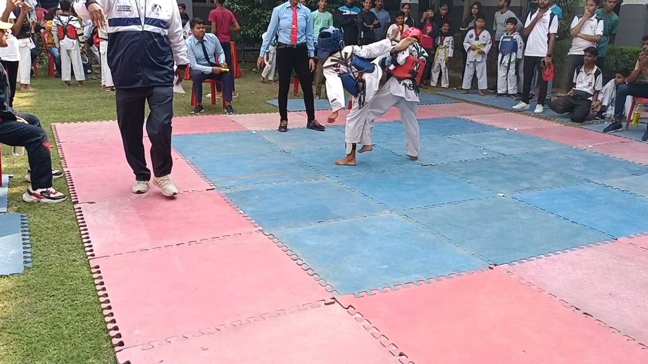 Taekwondo fight under 27 kg blue 🥋🥋🥋🥋🥋