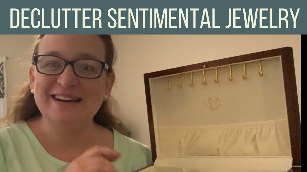 DECLUTTERING Sentimental Jewelry || Declutter With Me Part 1 || Minimalism Journey