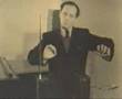 Capture de la vidéo Leon Theremin Playing His Own Instrument