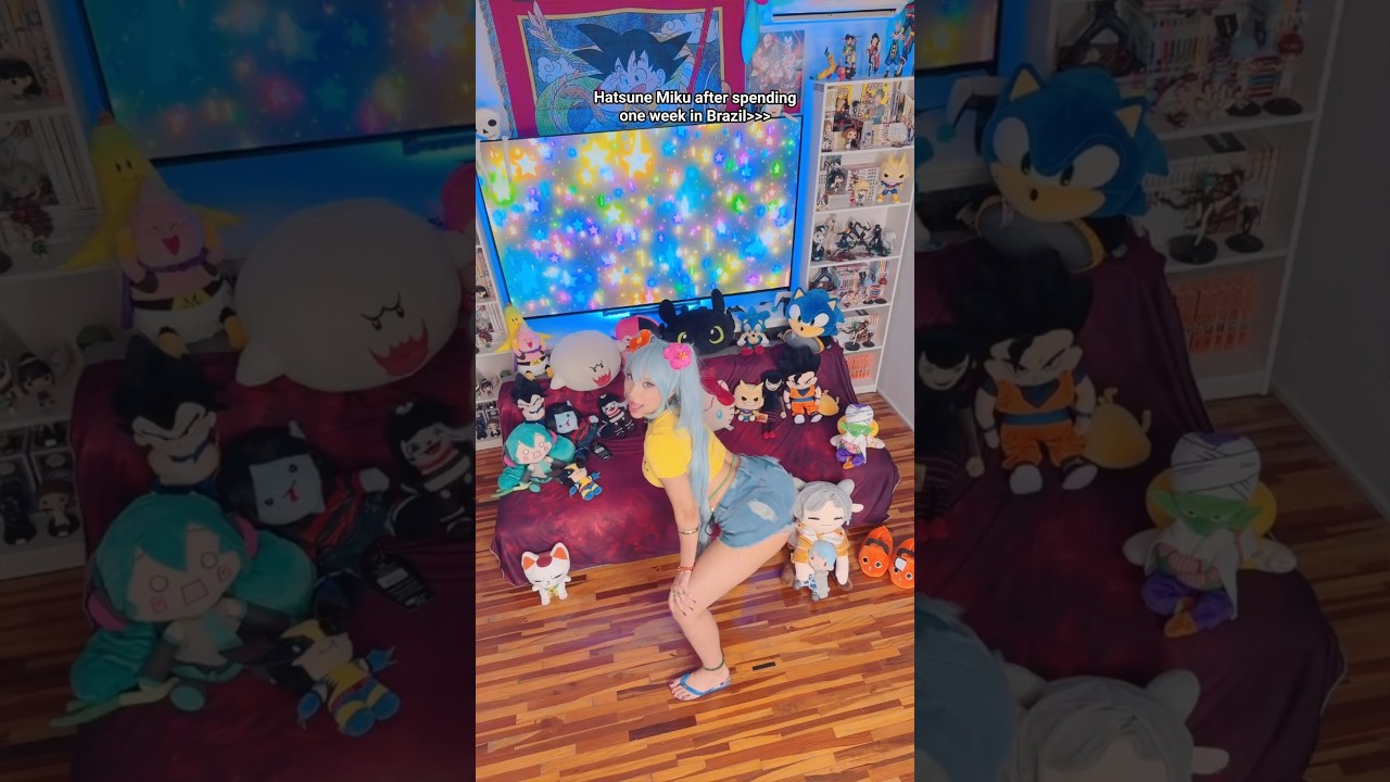 Which Hatsune Miku WINS? 😳 #anime  #cosplay #youtubeshorts