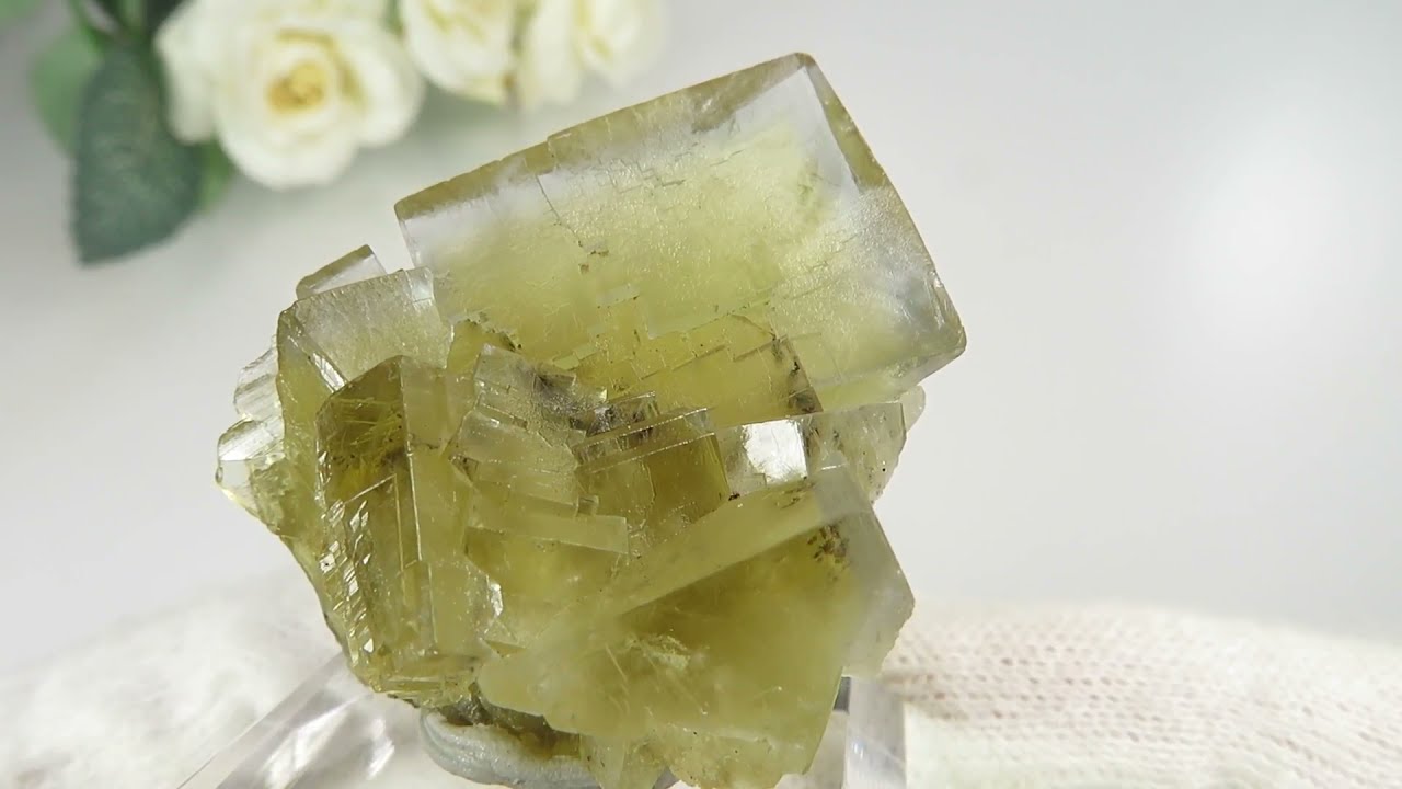 レディアナベラ Lemon Meringue Pocket産 フローライトの原石 No.8