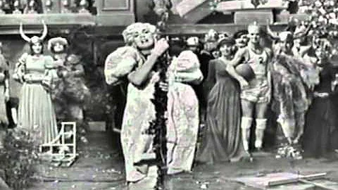 Ernie Kovacs -  Edie Adams sings "Ah! Sweet Myster...