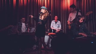 Haley Reinhart - "Baby It's You" Live @ Hotel Cafe