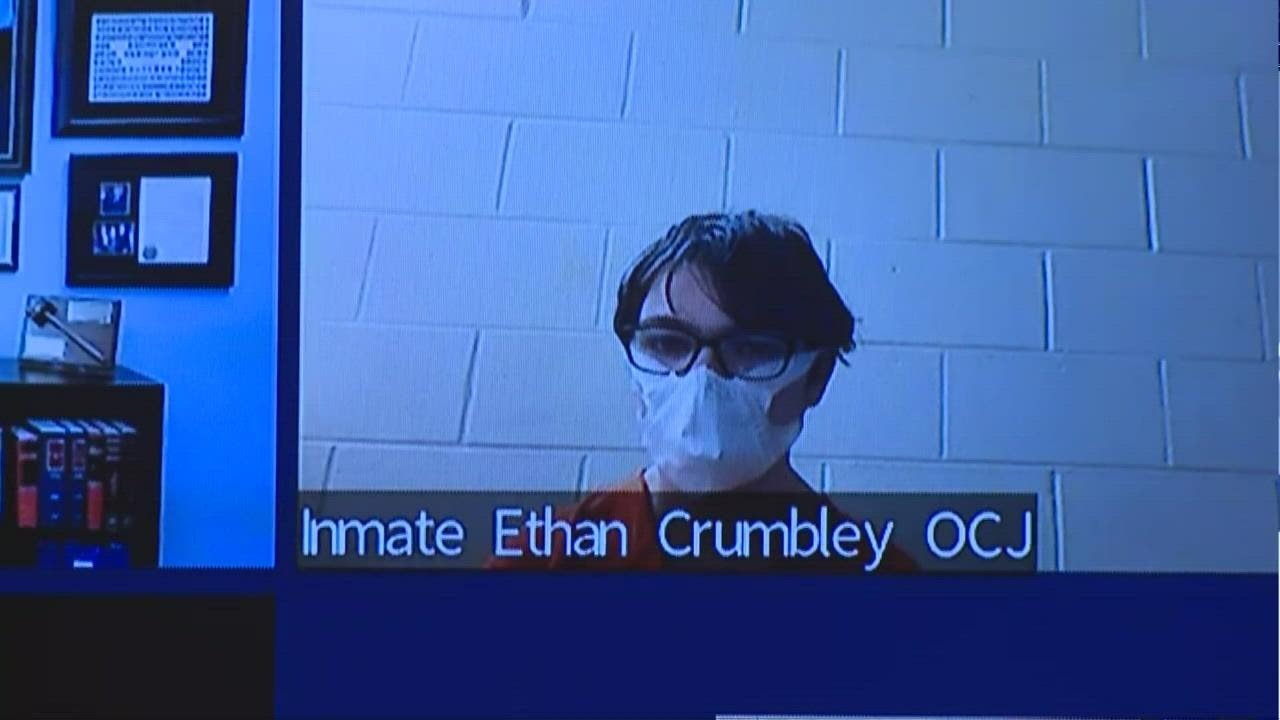 Oxford High School shooting suspect appears in court for hearing - YouTube