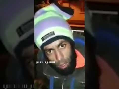 عرفتي شكون كيهضر معك الكلب كولونيل أوندغوسكوتس